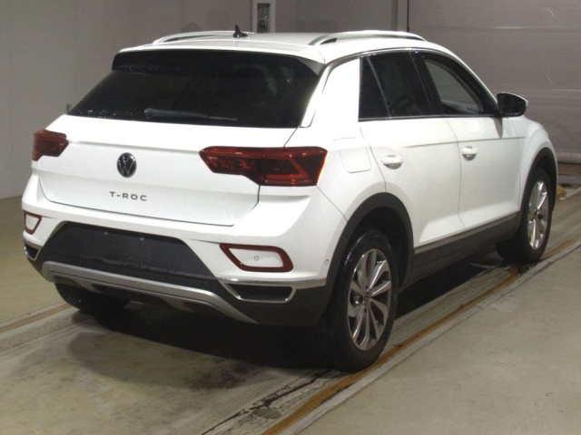 VOLKSWAGEN T-ROC 2023