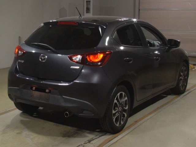 MAZDA DEMIO 2015