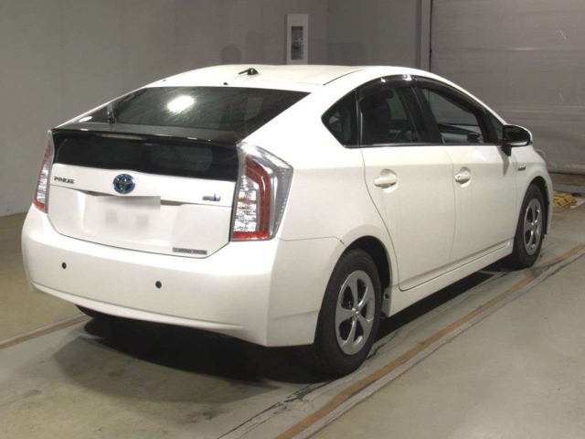 TOYOTA PRIUS 2013