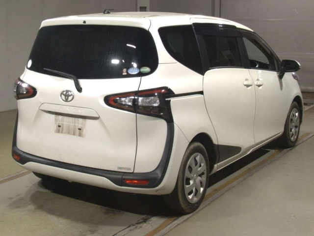 TOYOTA SIENTA 2018
