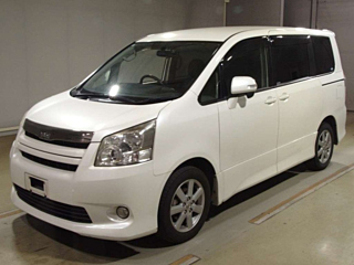 TOYOTA NOAH 2008