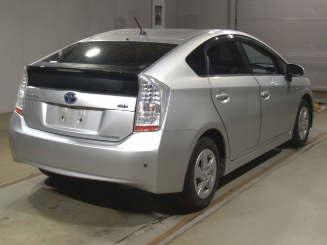 TOYOTA PRIUS 2011