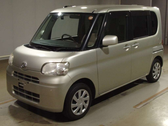 DAIHATSU TANTO 2013