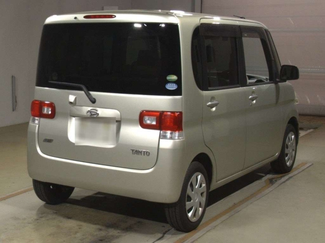 DAIHATSU TANTO 2013