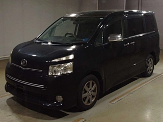 TOYOTA VOXY 2009