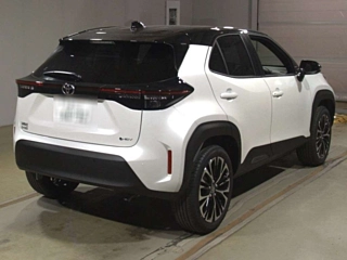 TOYOTA YARIS CROSS 2025