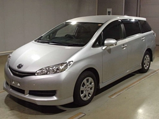 TOYOTA WISH 2016