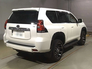 TOYOTA LAND CRUISER PRADO 2018