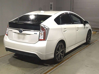 TOYOTA PRIUS 2014