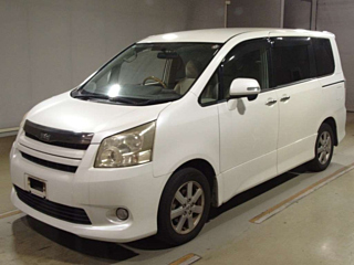 TOYOTA NOAH 2008