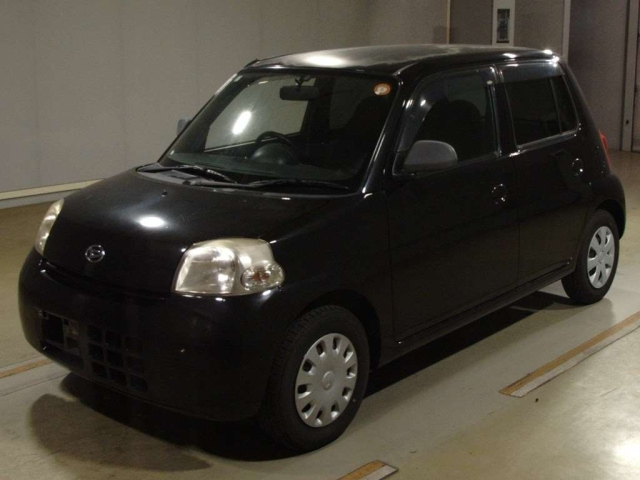 DAIHATSU ESSE 2011