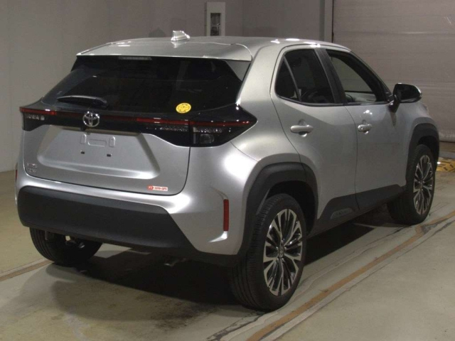 TOYOTA YARIS CROSS 2023