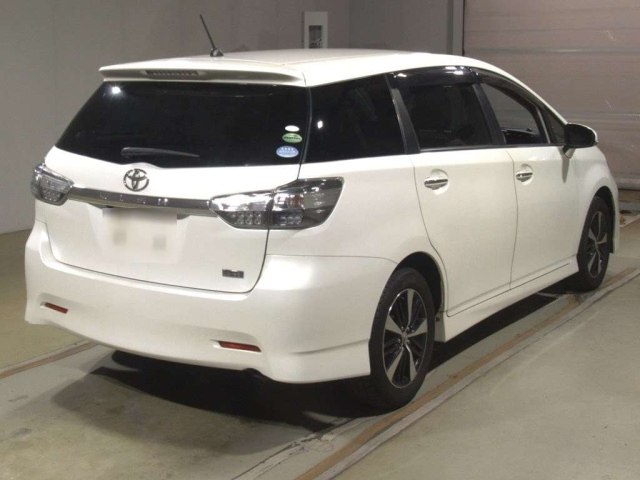 TOYOTA WISH 2014