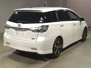 TOYOTA WISH 2014
