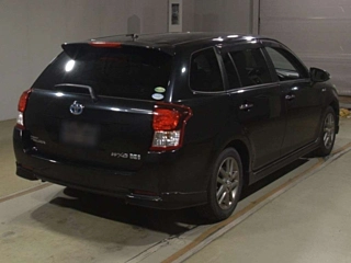 TOYOTA COROLLA FIELDER 2013