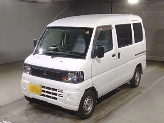 MITSUBISHI MINICAB VAN 2010