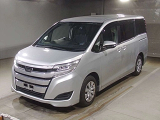 TOYOTA NOAH 2021