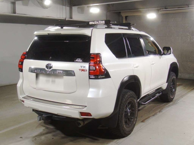 TOYOTA LAND CRUISER PRADO 2017