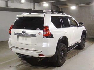 TOYOTA LAND CRUISER PRADO 2017