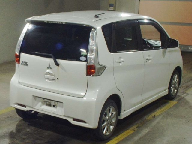 MITSUBISHI EK CUSTOM 2013