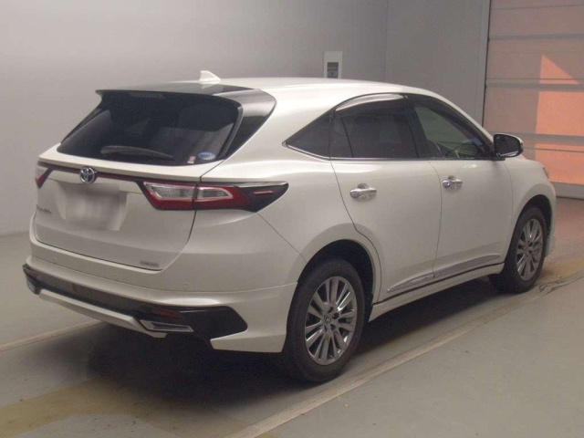 TOYOTA HARRIER 2020