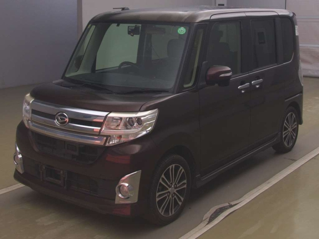 DAIHATSU TANTO 2014