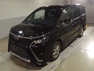 TOYOTA VOXY 2019