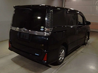 TOYOTA VOXY 2019