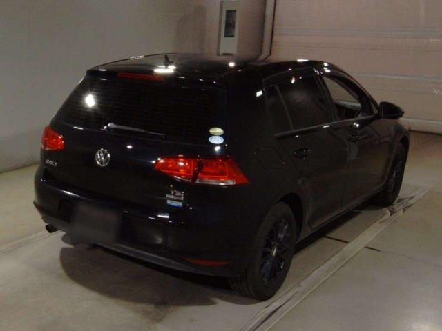 VOLKSWAGEN GOLF 2014