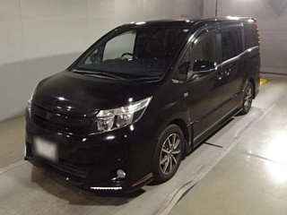 TOYOTA NOAH 2016