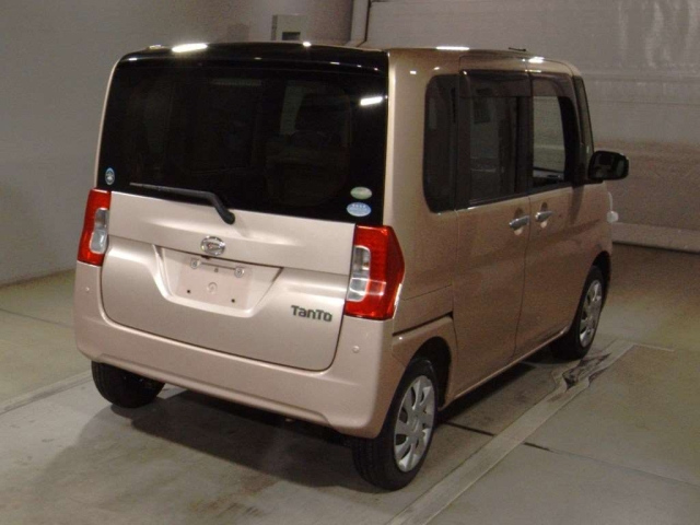 DAIHATSU TANTO 2016
