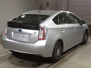 TOYOTA PRIUS 2015