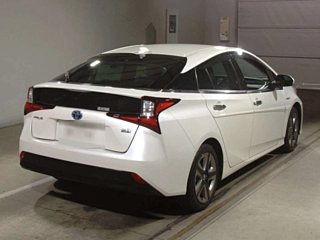 TOYOTA PRIUS 2019