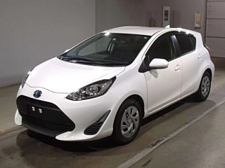 TOYOTA AQUA 2020