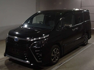 TOYOTA VOXY 2019
