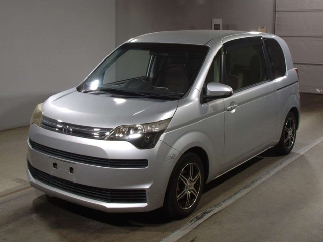 TOYOTA SPADE 2012