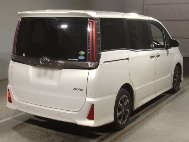 TOYOTA NOAH 2019
