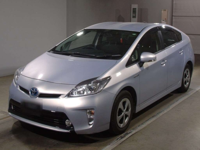 TOYOTA PRIUS 2013