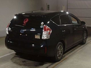 TOYOTA PRIUS ALPHA 2017