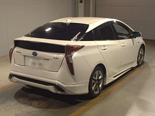 TOYOTA PRIUS 2016
