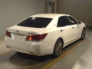 TOYOTA CROWN 2013