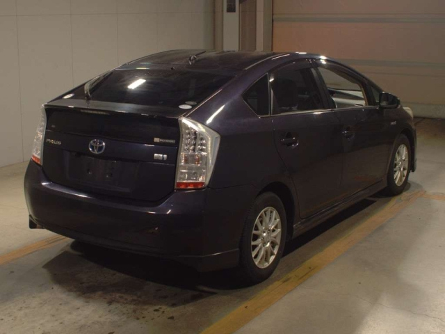 TOYOTA PRIUS 2011