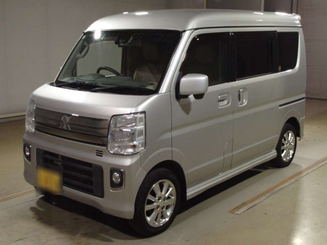 MITSUBISHI TOWNBOX 2015