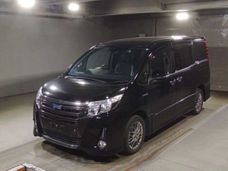 TOYOTA NOAH 2016