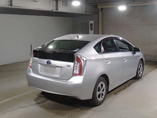 TOYOTA PRIUS 2015