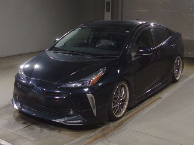 TOYOTA PRIUS 2021