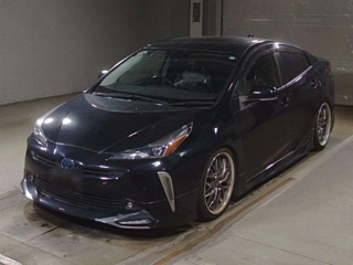 TOYOTA PRIUS 2021