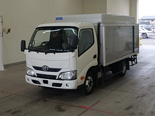 TOYOTA DYNA 2018