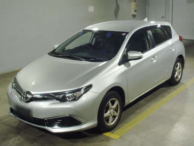 TOYOTA AURIS 2017