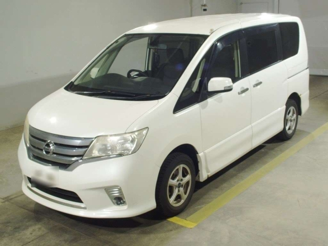 NISSAN SERENA 2013